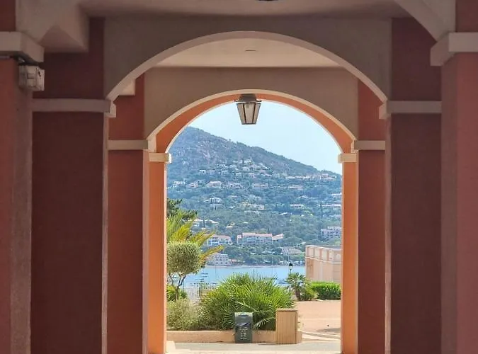 Village Cap Esterel, P2 Face Golf Et Apartamento